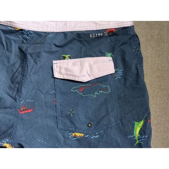 Roark Revival Chiller‎ Tourister Men's Navy Stretch Size 32 Board Shorts - Picture 7 of 7